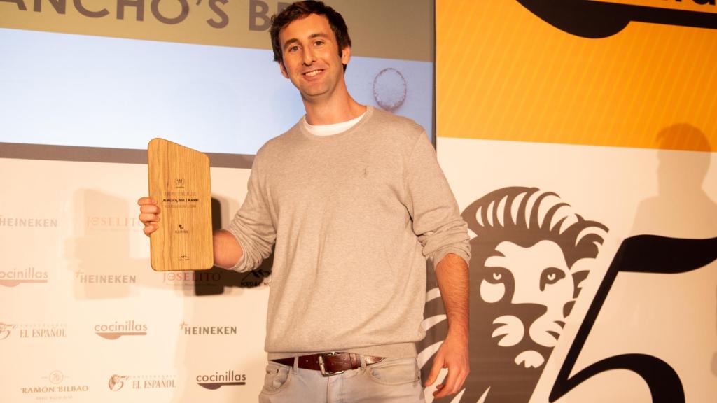 Juan Antonio de la Rica (Juancho's BBQ) recibe el Premio Cocinillas BBB