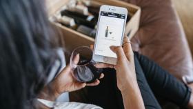 Las etiquetas inteligentes hacen que el vino pueda 'hablar'.