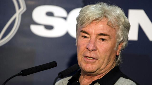 El piloto de motociclismo Ángel Nieto en una rueda de prensa