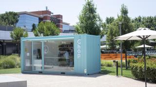 Ghop, el primer supermercado 'fantasma', es un local situado en el jardín del centro comercial Moraleja Green.