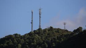 Antenas de telefonía en una zona rural.