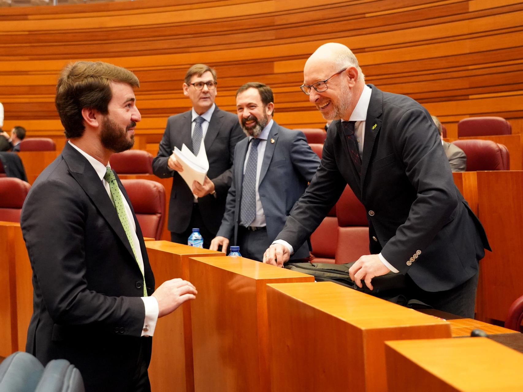 El vicepresidente de la Junta, Juan García-Gallardo, en el pleno de las Cortes de este miércoles.