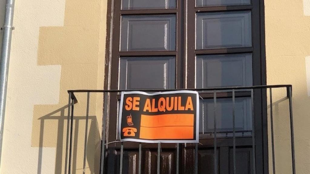 Cartel de alquiler.