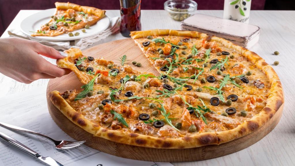 5 recetas de salsas sin tomate para hacer pizzas nivel máster
