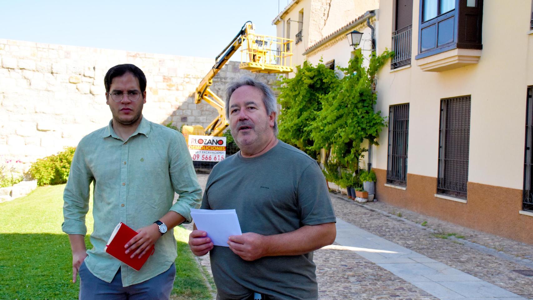 Francisco Guarido y Pablo Novo, en la calle Postigo