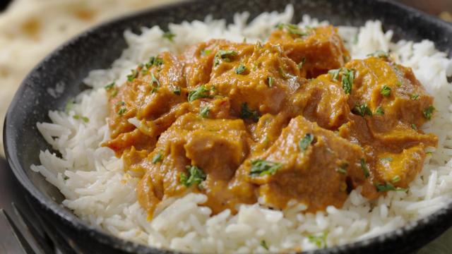 Pollo al curry con arroz basmati