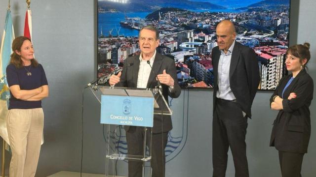 Caballero propone a Vigo como ciudad anfitriona del programa Rueda. Academia del Cine