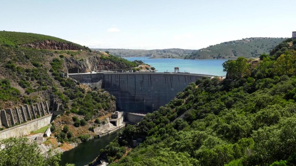 Presa de Valdecañas.