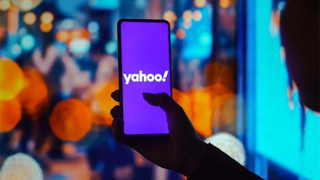 Logo de Yahoo en un teléfono móvil.