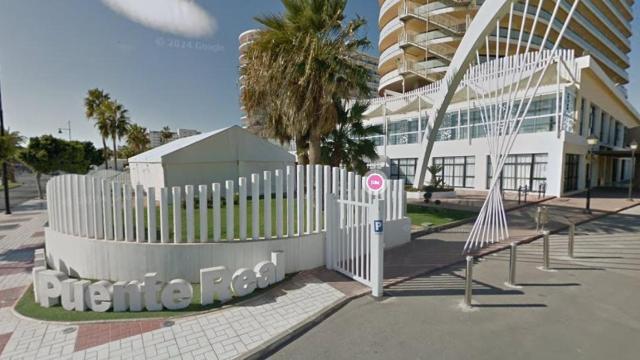 Hotel Puente Real.