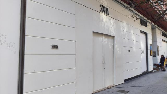 Exterior de la tienda de Zara en Juan Florez, en A Coruña.