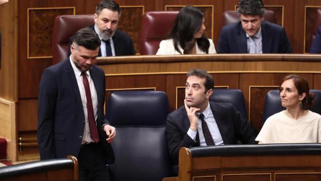 Gabriel Rufián (ERC), Carlos Cuerpo  y Mónica García.
