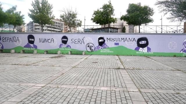 Imagen del mural feminista de León vandalizado esta madrugada.